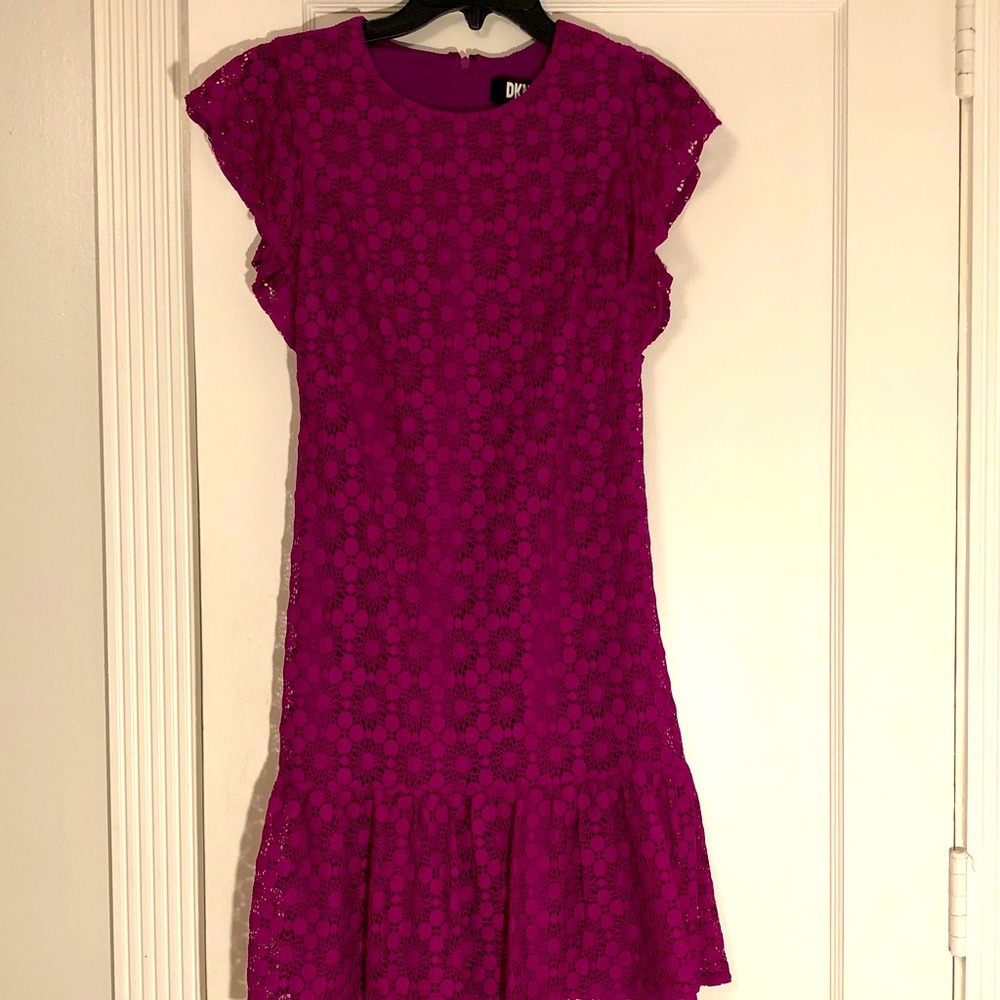 DKNY Fuchsia Lace Super Cute Dress for Work or Play or Performance Size 2